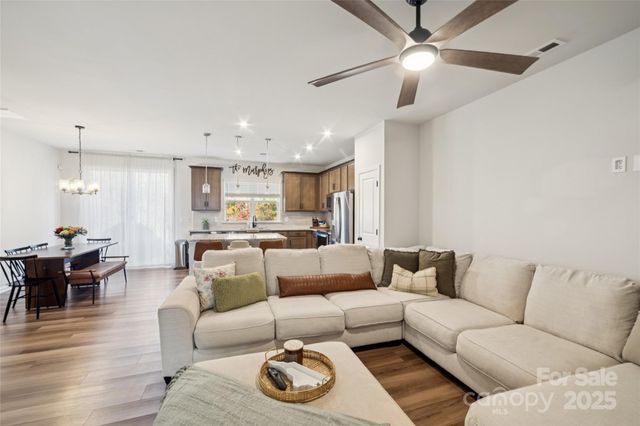 1103 Grays Mill Road, Charlotte, NC 28215