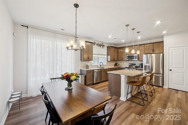 1103 Grays Mill Road, Charlotte, NC 28215