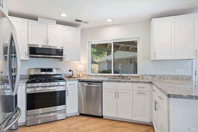 5959 Bodega Ave, Petaluma, CA 94952