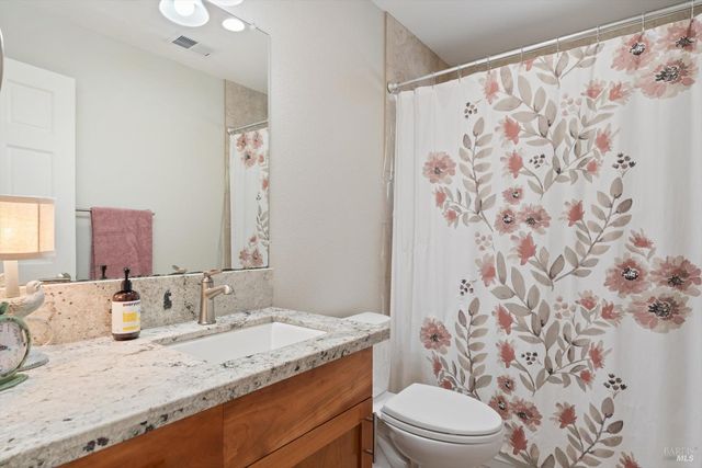 5959 Bodega Ave, Petaluma, CA 94952