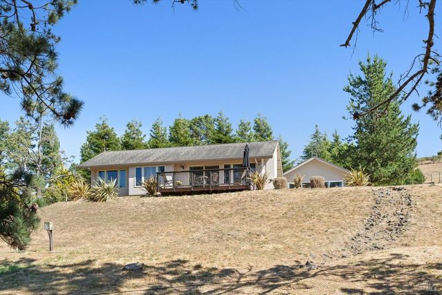 5959 Bodega Ave, Petaluma, CA 94952