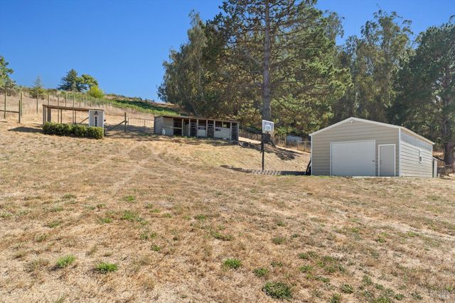 5959 Bodega Ave, Petaluma, CA 94952