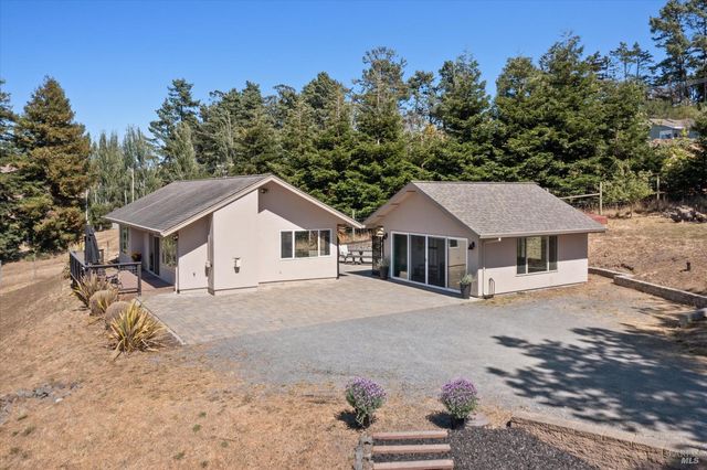 5959 Bodega Ave, Petaluma, CA 94952