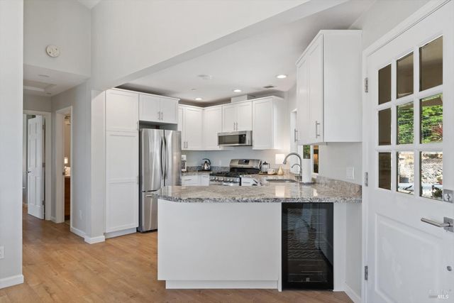 5959 Bodega Ave, Petaluma, CA 94952