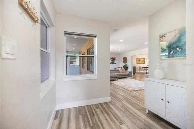 2513 MINEOLA WAY, Sarasota, FL 34239