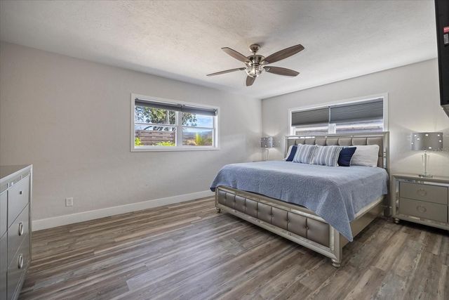 2513 MINEOLA WAY, Sarasota, FL 34239