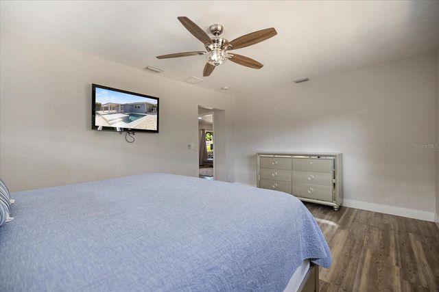 2513 MINEOLA WAY, Sarasota, FL 34239