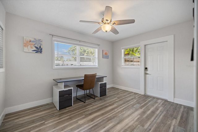 2513 MINEOLA WAY, Sarasota, FL 34239