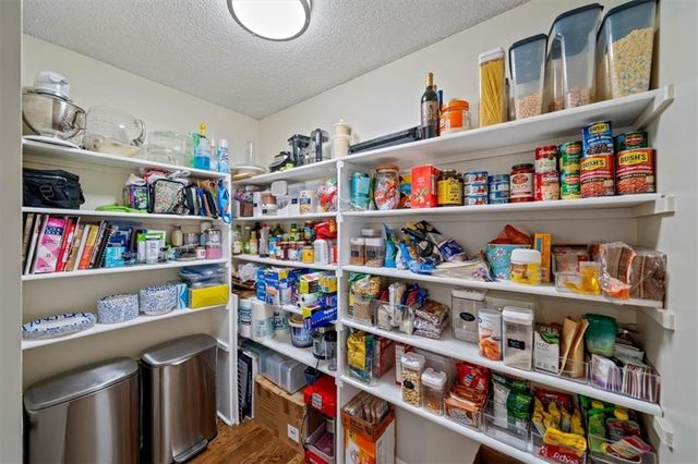 8234 NE 97th Terrace, Kansas City, MO 64157