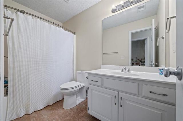 8234 NE 97th Terrace, Kansas City, MO 64157