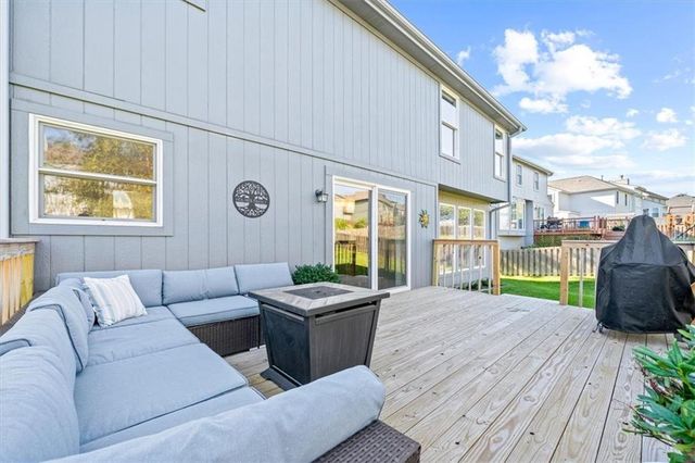 8234 NE 97th Terrace, Kansas City, MO 64157