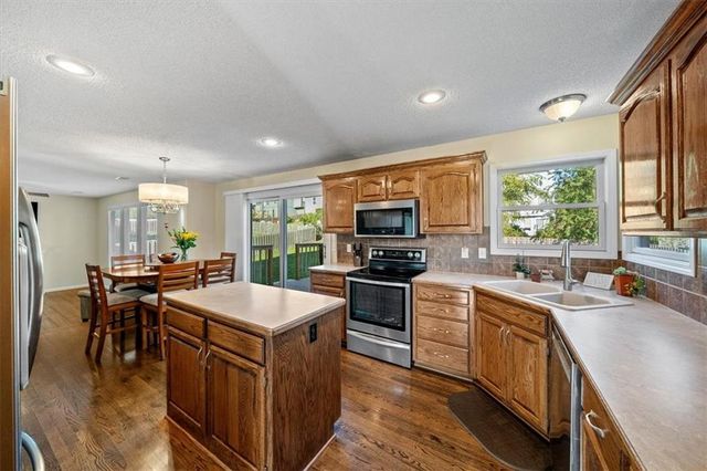 8234 NE 97th Terrace, Kansas City, MO 64157