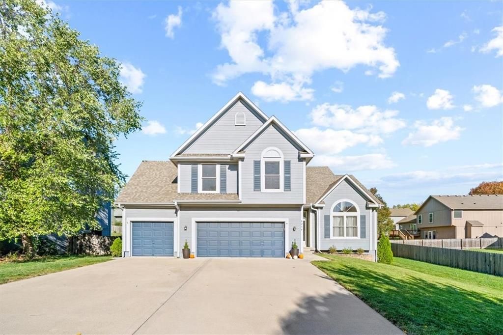 8234 NE 97th Terrace, Kansas City, MO 64157