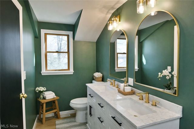 8351 Chesterton Drive, Youngstown, OH 44514