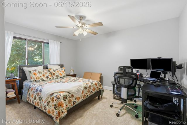 42374 Lochmoor Street, Clinton Charter Township, MI 48038