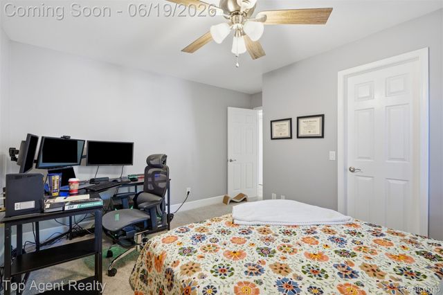 42374 Lochmoor Street, Clinton Charter Township, MI 48038