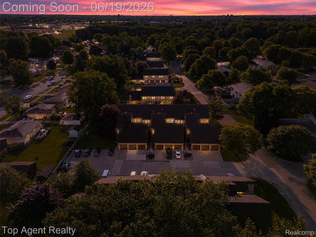 42374 Lochmoor Street, Clinton Charter Township, MI 48038