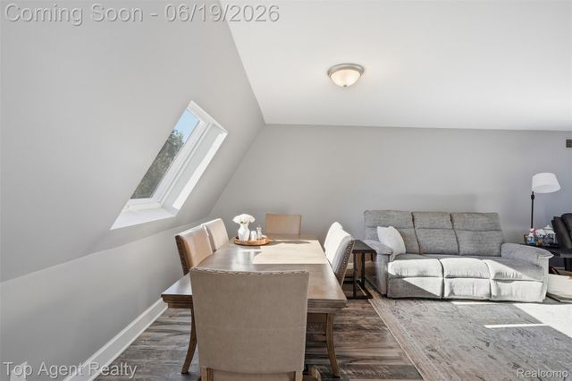42374 Lochmoor Street, Clinton Charter Township, MI 48038