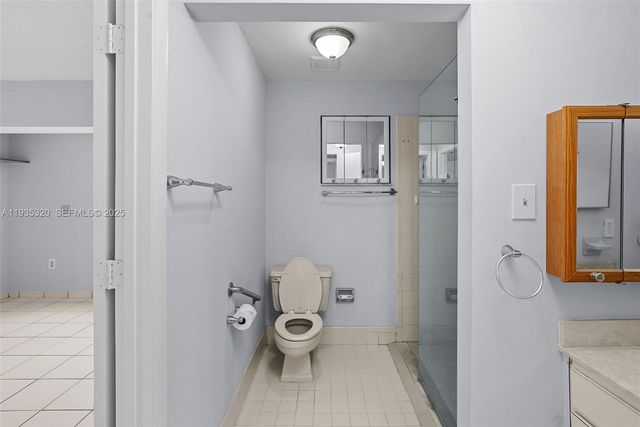 10922 SW 25th St, Miami, FL 33165