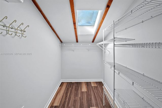 10922 SW 25th St, Miami, FL 33165