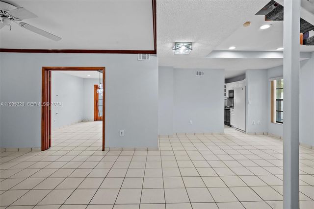 10922 SW 25th St, Miami, FL 33165