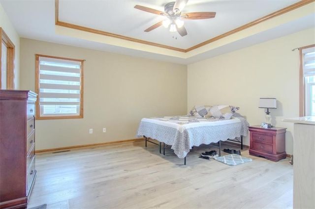 93 E BEULAH Street, Garden City, MO 64747