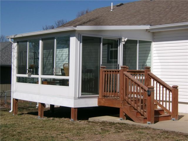 93 E BEULAH Street, Garden City, MO 64747