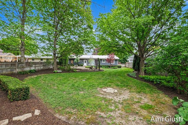 7232 Thornapple River Drive SE, Ada, MI 49301