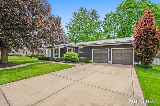 7232 Thornapple River Drive SE, Ada, MI 49301