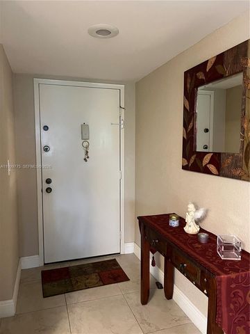 16500 Golf Club Rd 309, Weston, FL 33326