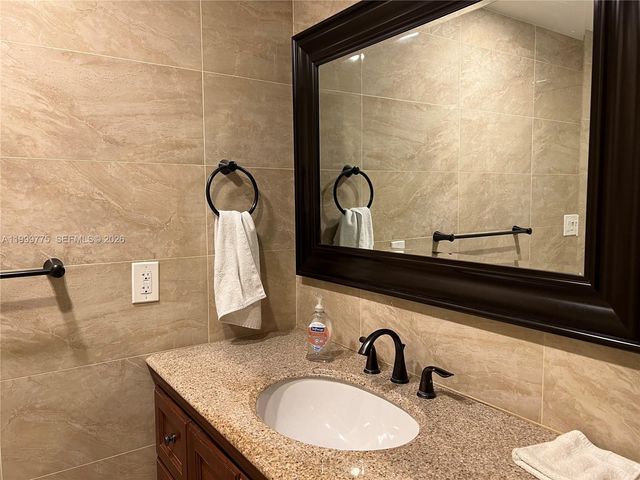 16500 Golf Club Rd 309, Weston, FL 33326