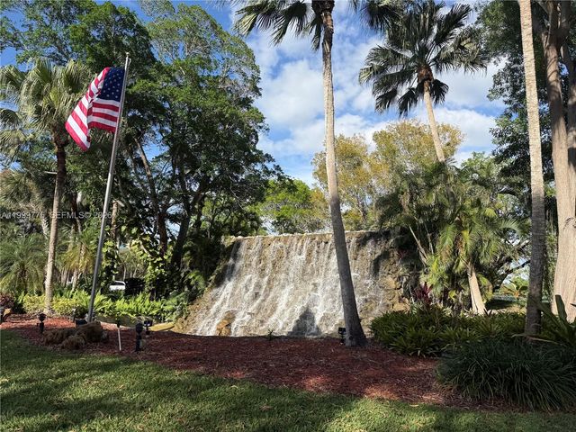16500 Golf Club Rd 309, Weston, FL 33326
