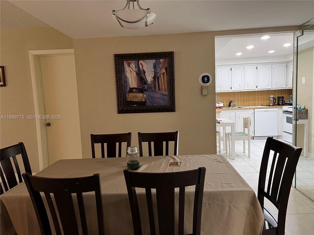 16500 Golf Club Rd 309, Weston, FL 33326