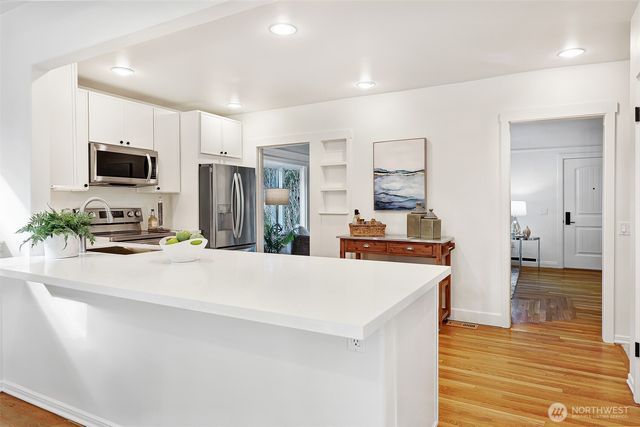 3027 NE 91st Street, Seattle, WA 98115