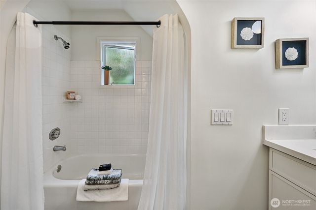 3027 NE 91st Street, Seattle, WA 98115