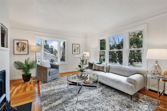 3027 NE 91st Street, Seattle, WA 98115