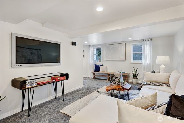 3027 NE 91st Street, Seattle, WA 98115