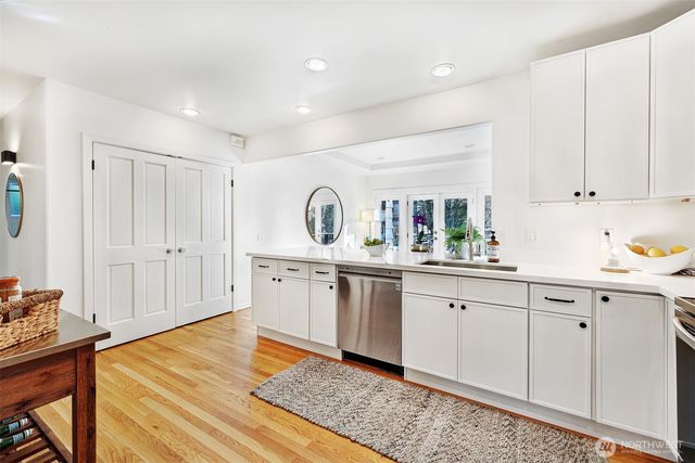 3027 NE 91st Street, Seattle, WA 98115