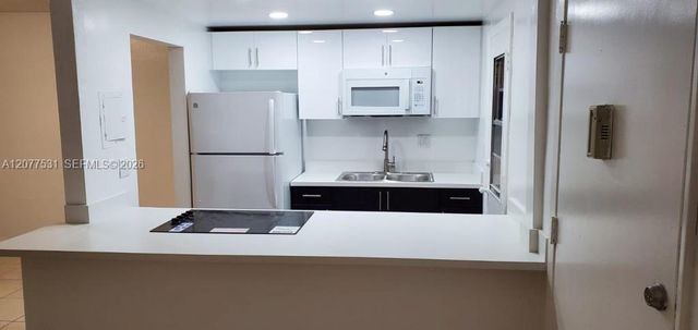 12590 NE 16th Avenue 206, North Miami, FL 33161