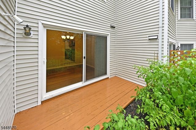 6 Erin Way, Lincoln Park Boro, NJ 07035