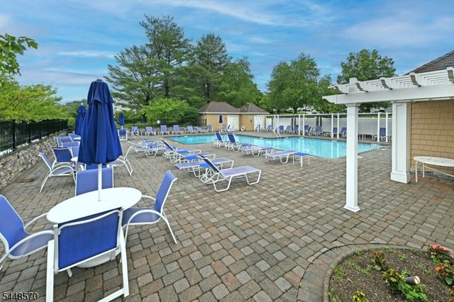 6 Erin Way, Lincoln Park Boro, NJ 07035