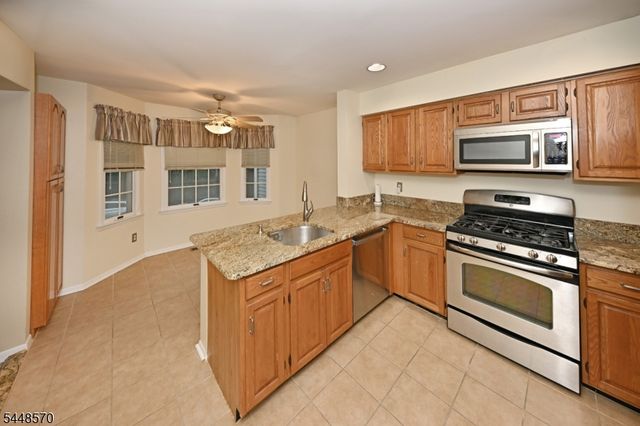6 Erin Way, Lincoln Park Boro, NJ 07035