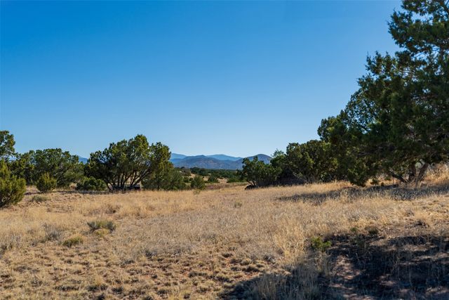 4 Azul Place, Santa Fe, NM 87508