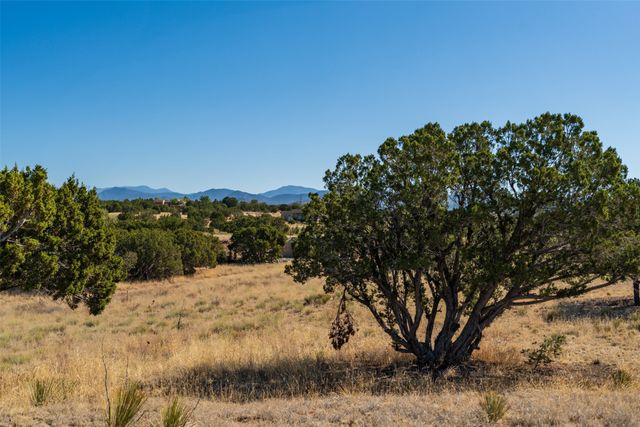 4 Azul Place, Santa Fe, NM 87508