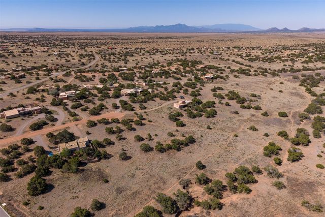 4 Azul Place, Santa Fe, NM 87508