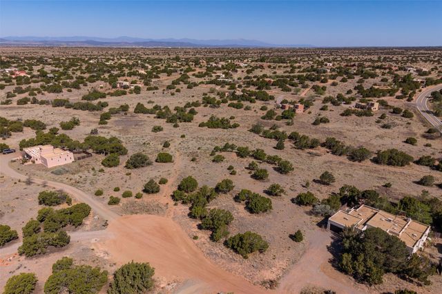 4 Azul Place, Santa Fe, NM 87508