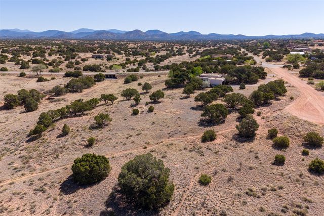 4 Azul Place, Santa Fe, NM 87508