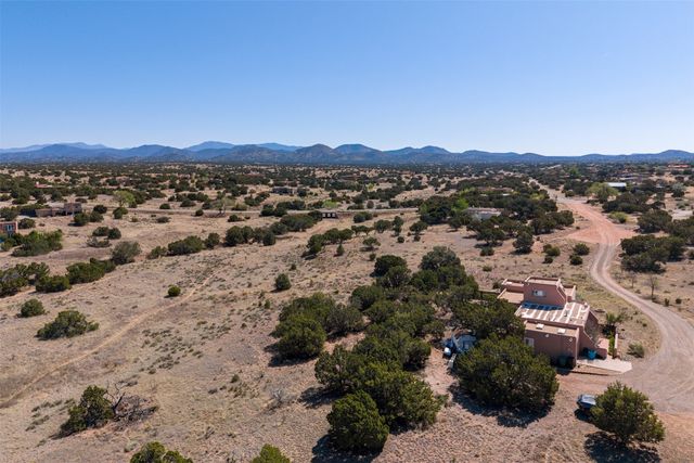 4 Azul Place, Santa Fe, NM 87508