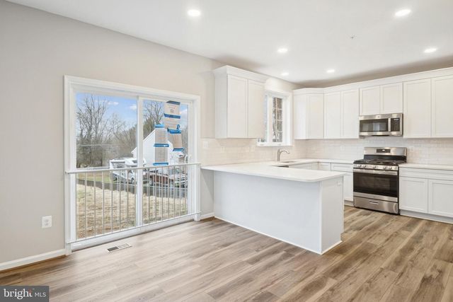 9028 OLD HARFORD RD, Parkville, MD 21234