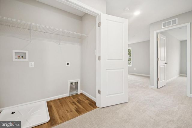 9028 OLD HARFORD RD, Parkville, MD 21234